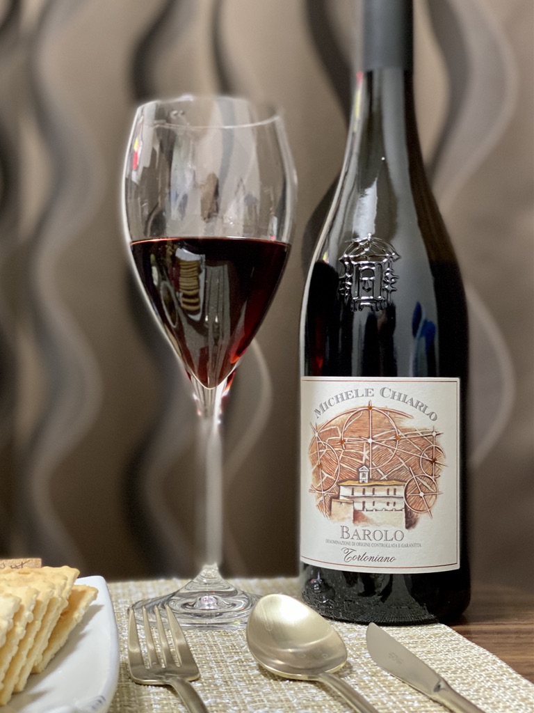 Red wine BAROLO