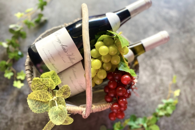 Red wine and white wine