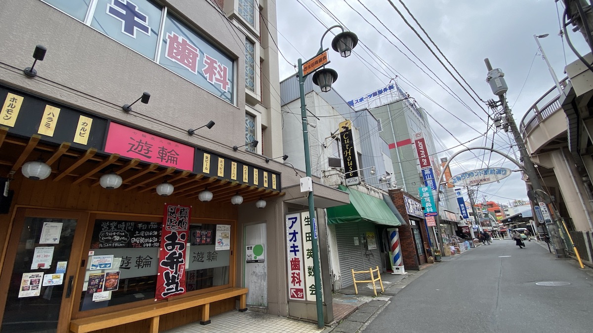 駅前の様子
