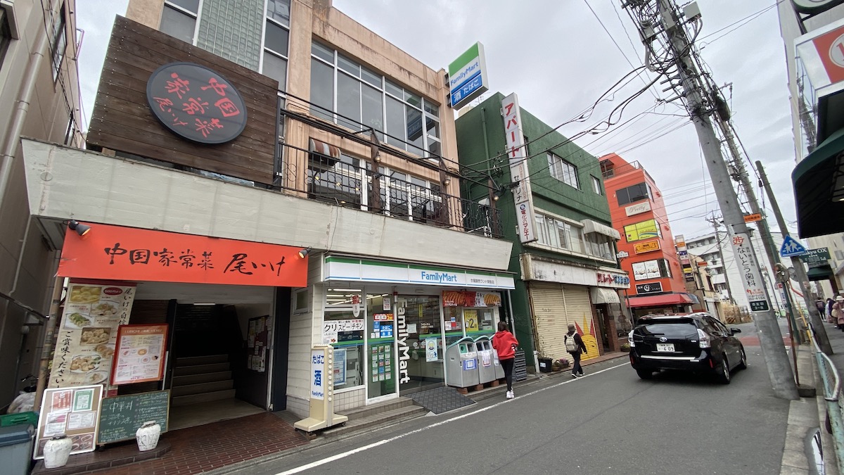 駅前の様子