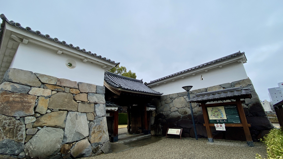Kaji Kuruwa Gate