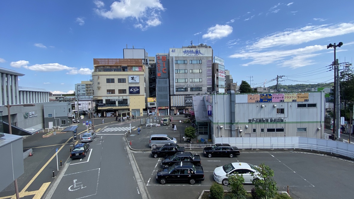 駅前
