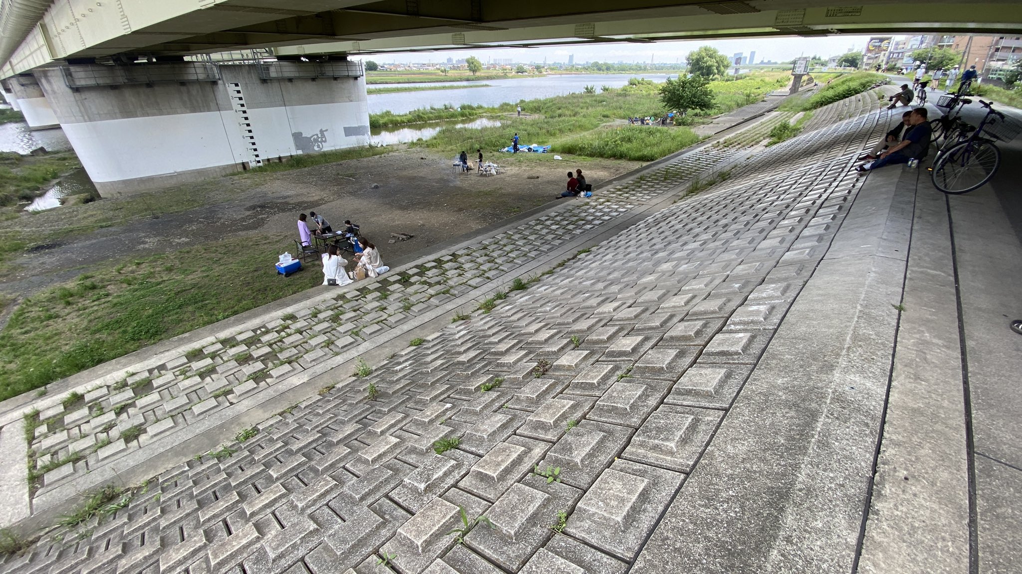 河川敷