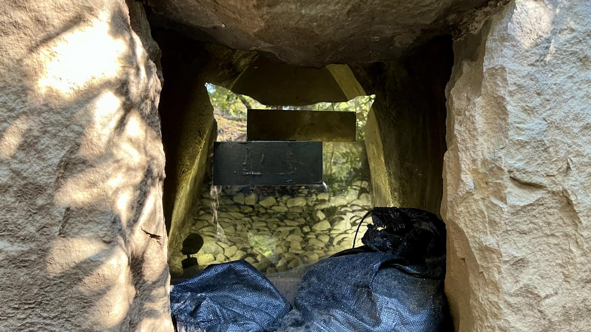 Horizontal Hole Tomb
