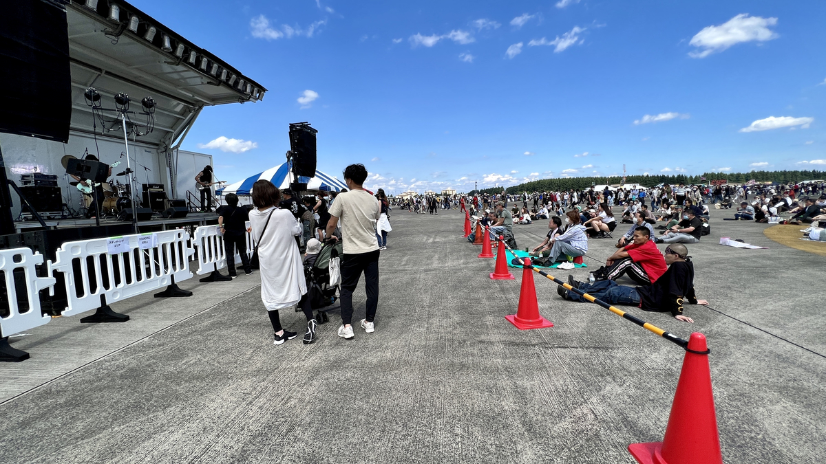 屋外ステージ