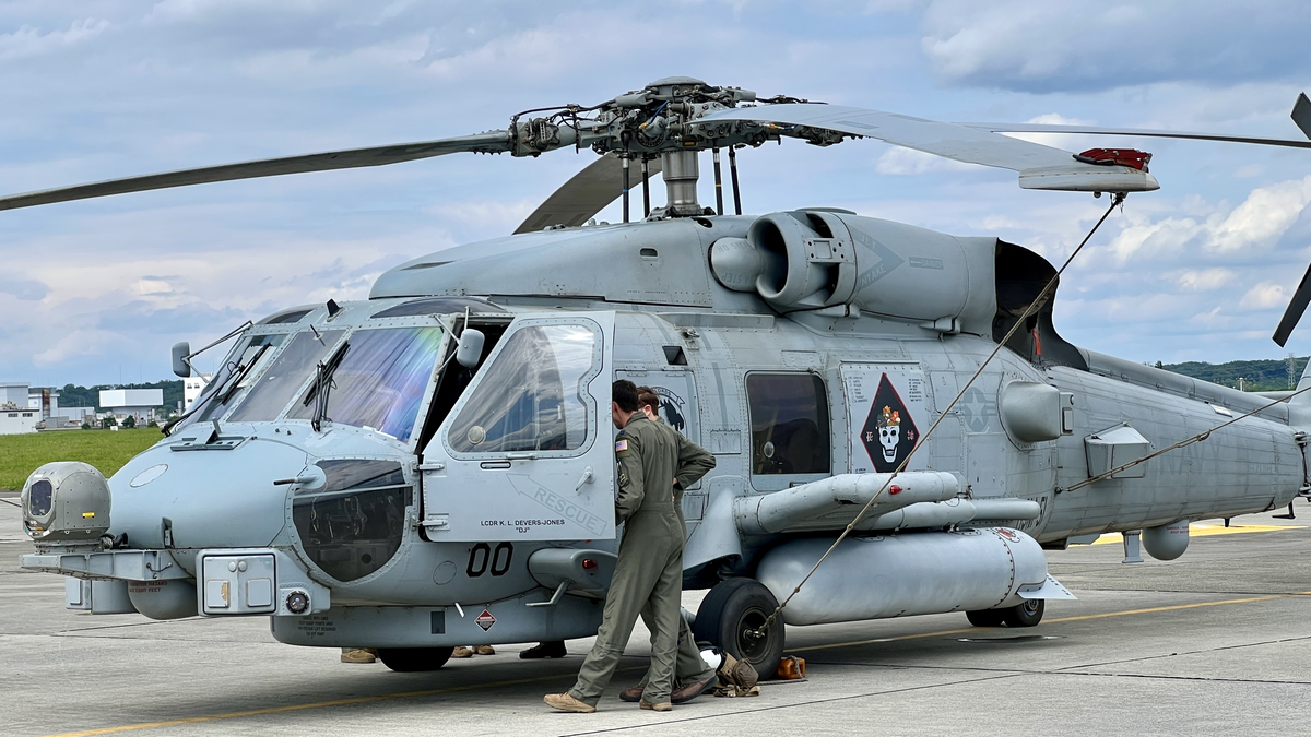 MH-60R SEAHAWK 