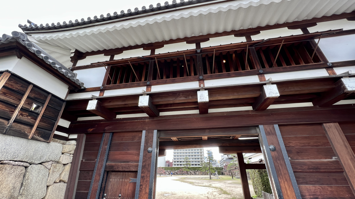Omote Gomon
