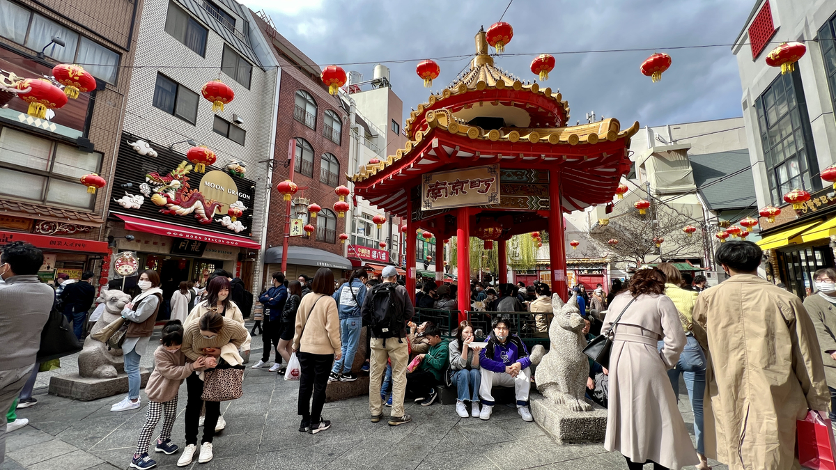 Scene at Nankinmachi Square