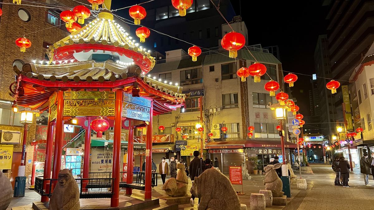 Nankinmachi Square at night