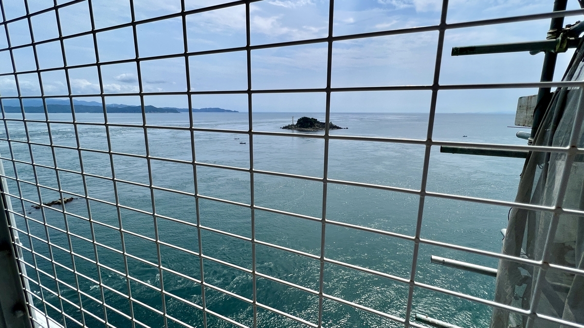 從渦之道側面俯瞰海峽的景象