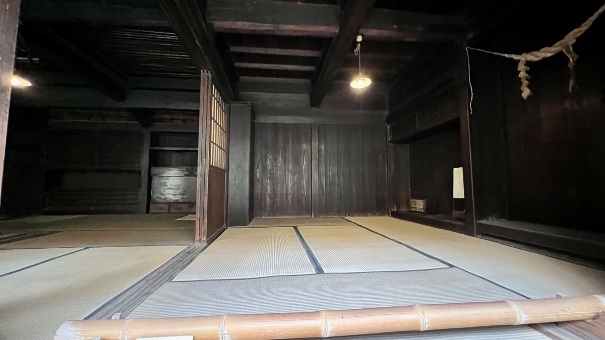 Interior view of Tenoma Futatsuya with tatami-floored rooms facing the garden