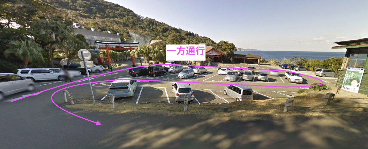 ผังทางเดินรถทางเดียวและรถที่จอดอยู่ภายในลานจอดรถที่ 1