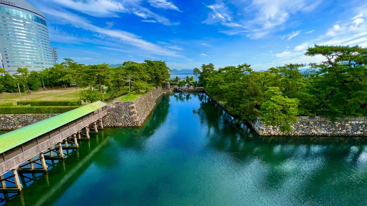 วิวจากดาดฟ้าชมวิวของปราสาททาคามัตสึ