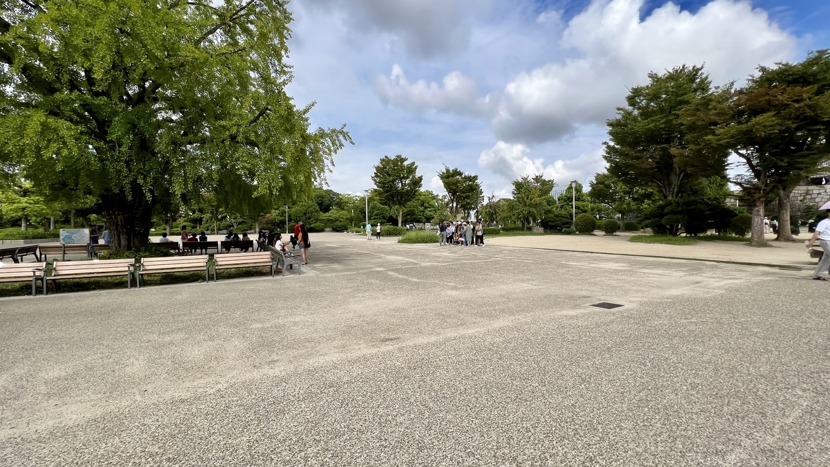 広場