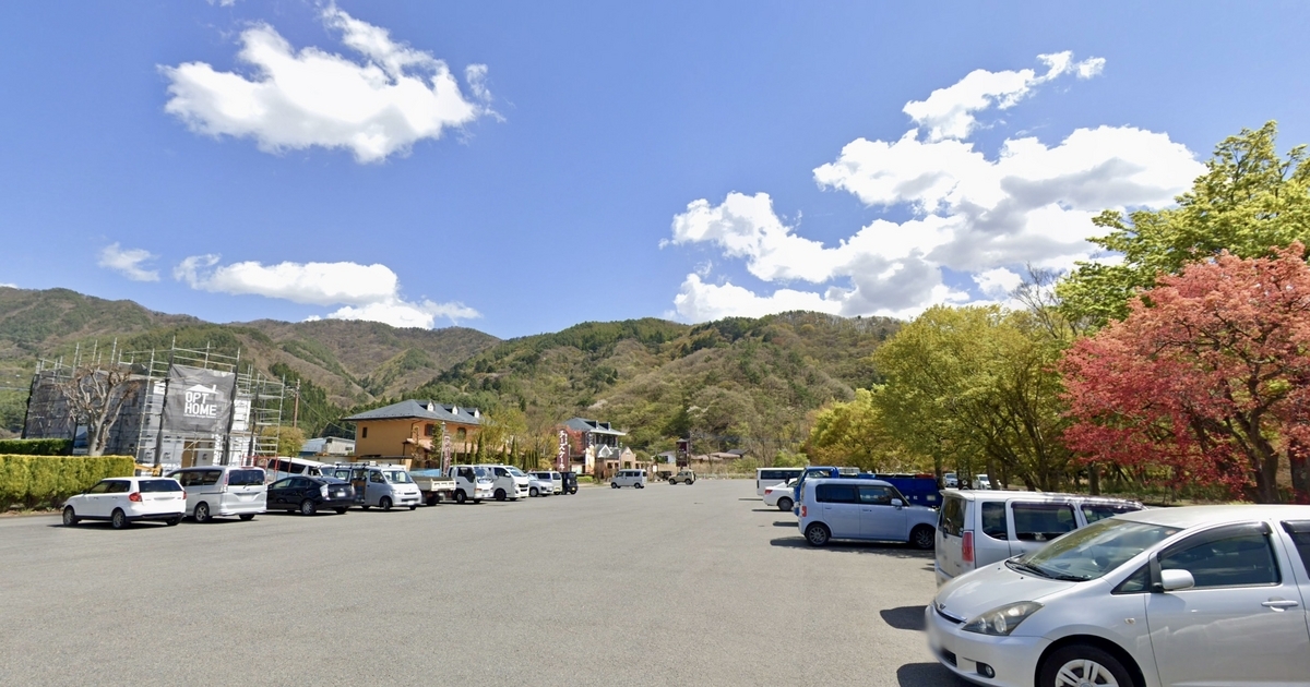 Kawaguchiko Museum of Art Front Parking Lot
