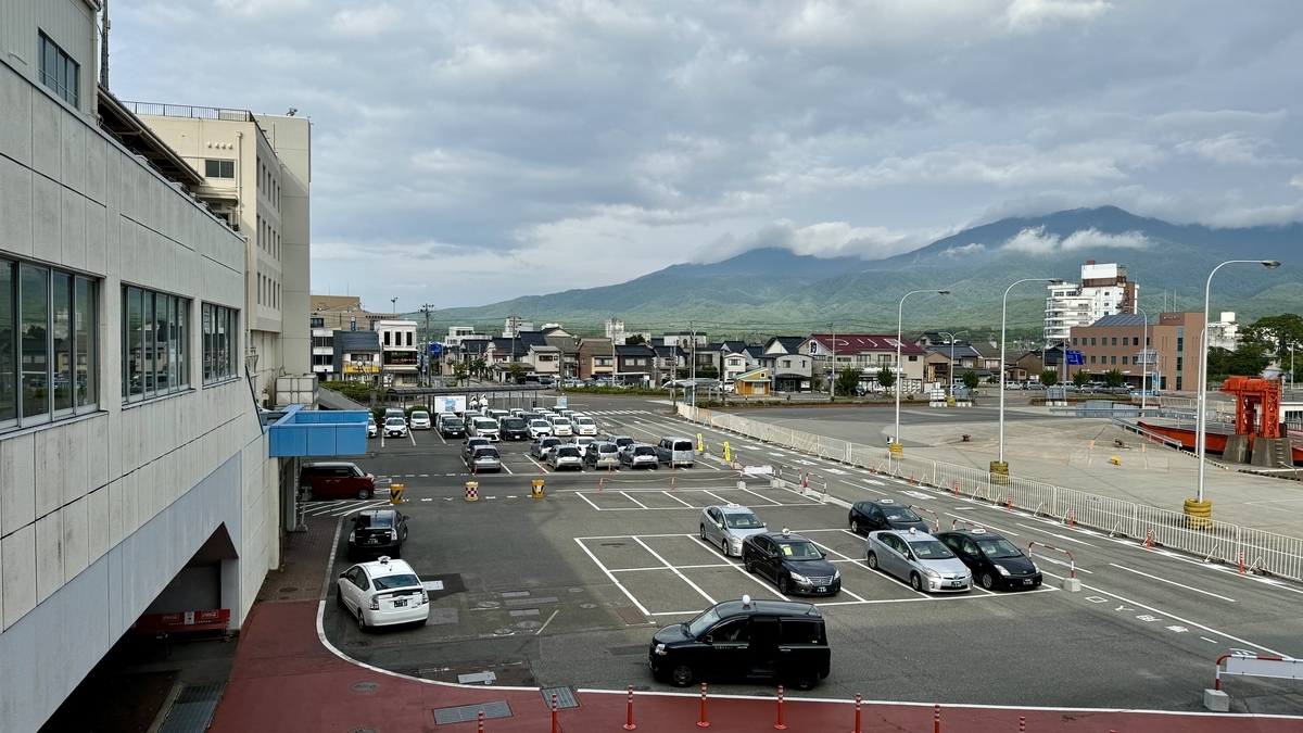 Rental Car & Taxi Stand