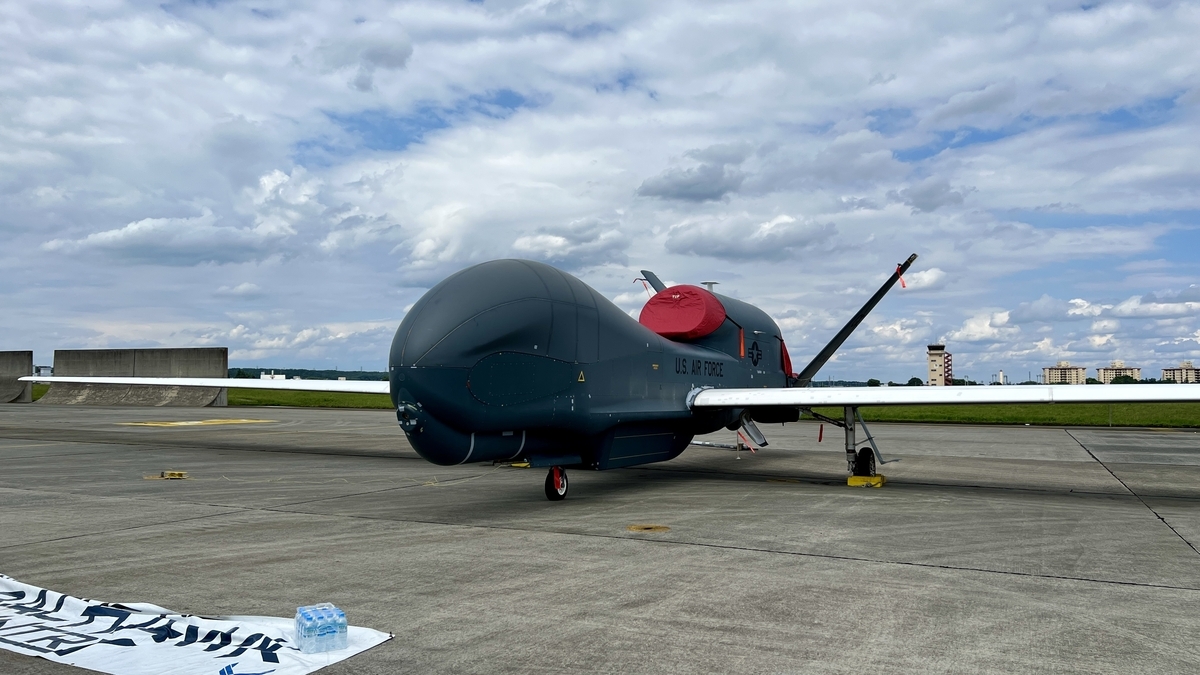 RQ-4 Global Hawk Display