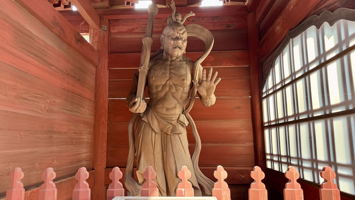 Nio Statue