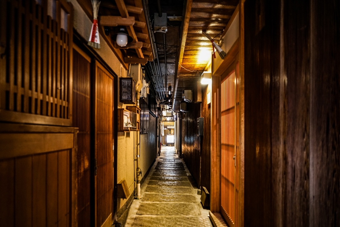 先斗町の裏路地