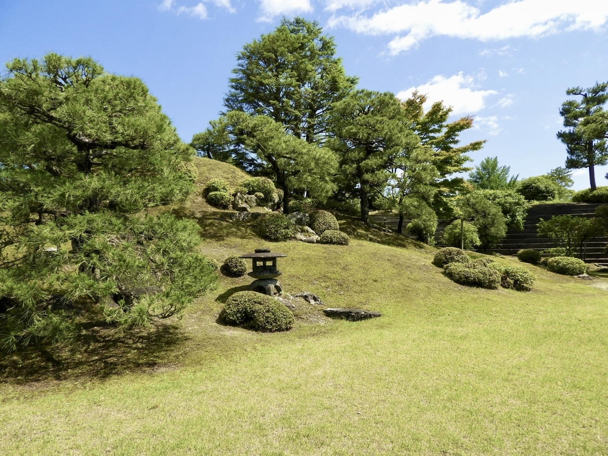 本丸庭園