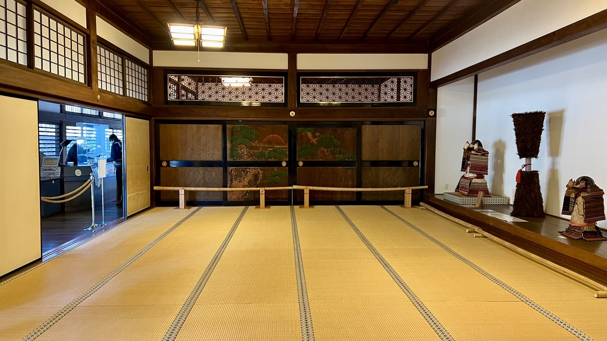Gran salón (vista completa)
