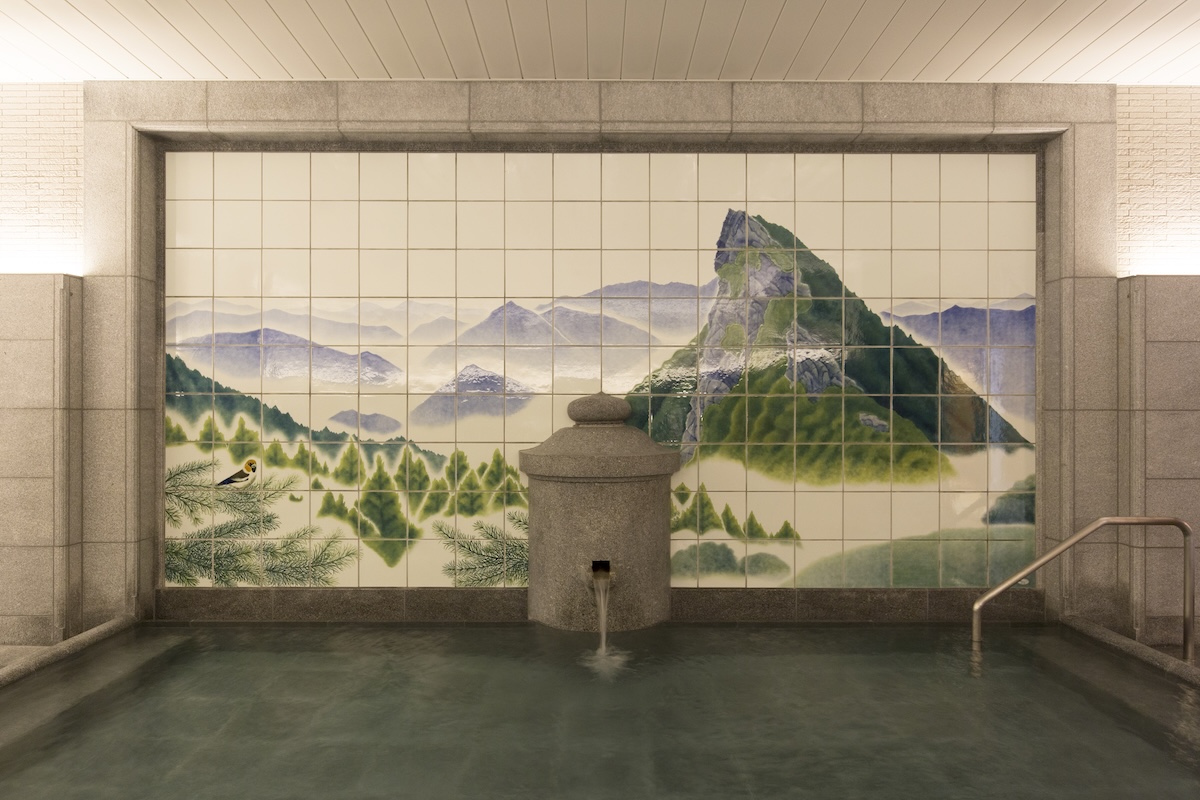 Mural de cerámica Tobe (baño de hombres)