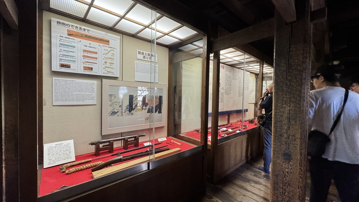 Collection of matchlock guns exhibited at Matsumoto Castle
