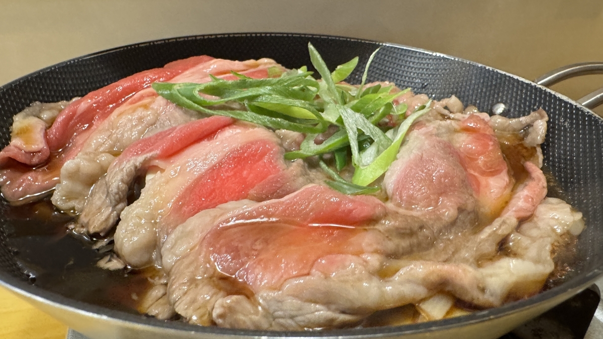 스키야키 육수에 졸여지는 특선 소고기